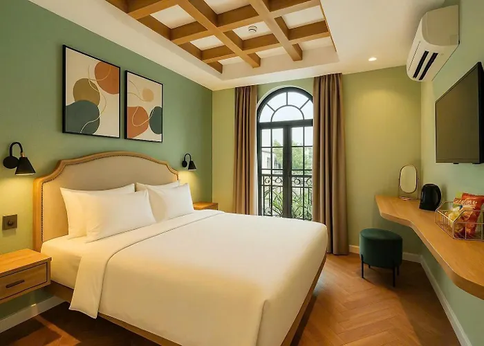 Nicecy Hotel - Truong Quyen